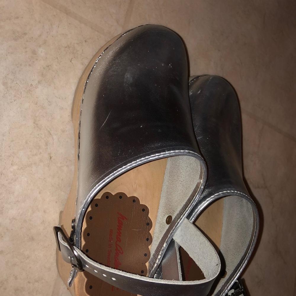 Silver Clogs - Picture 3 of 3